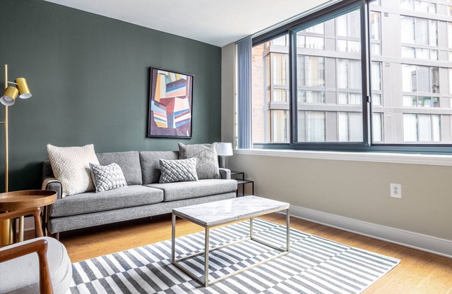 Mod Mount Vernon 1BR w/ Gym, Pool, nr. Convention Center, by Blueground