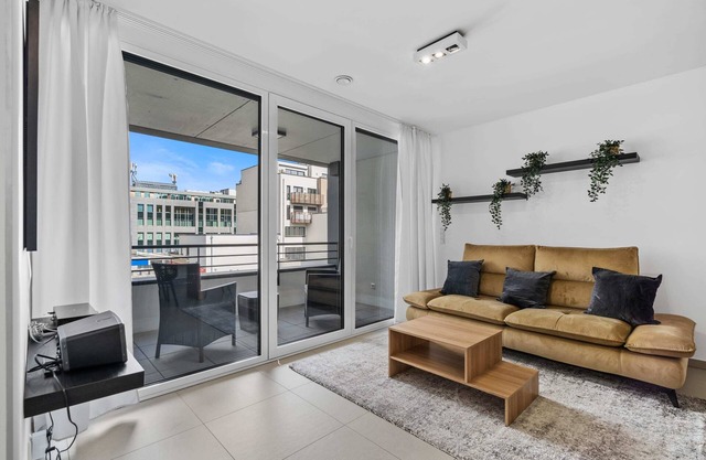 Modern 1-BR Apartment with Balcony in Cessange