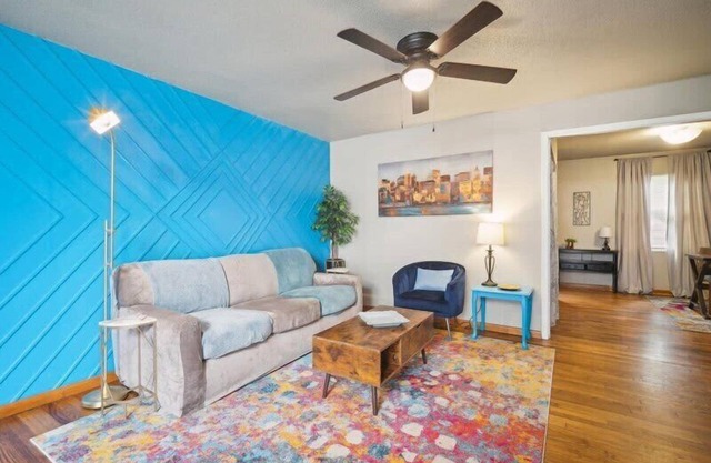 Beautiful pet friendly 1/1BR Condo near Brookside.