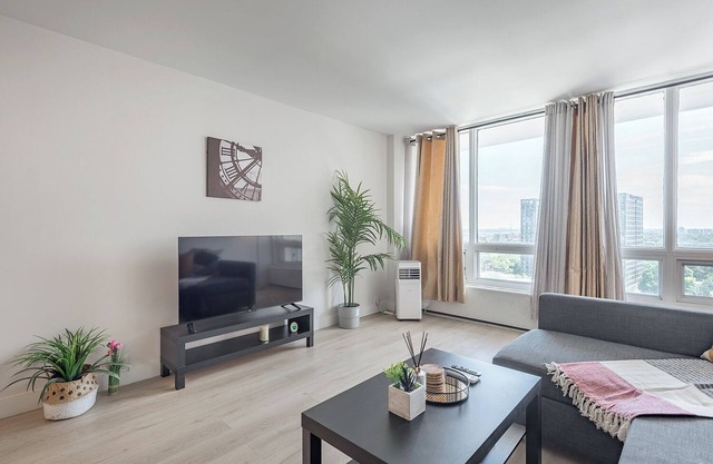 Modern 1BR | Steps to Atwater