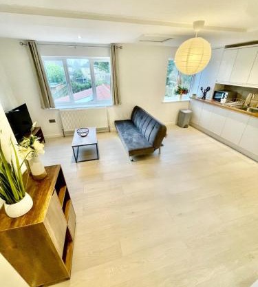 Modern 2 bedroom apartment in cambridge