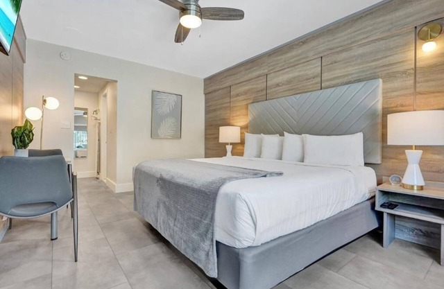 Modern 2BR Adult-only Suite Near Fort Lauderdale’s Scenic Coast