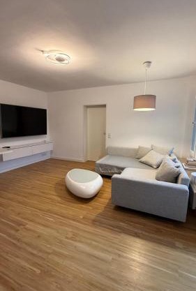 Modern 5-room apartment in Düsseldorf