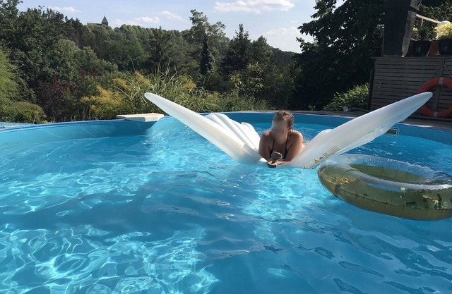 modernos y exclusivos apartamentos de 2 habitaciones con piscina, cerca del Parque Nacional de Eifel