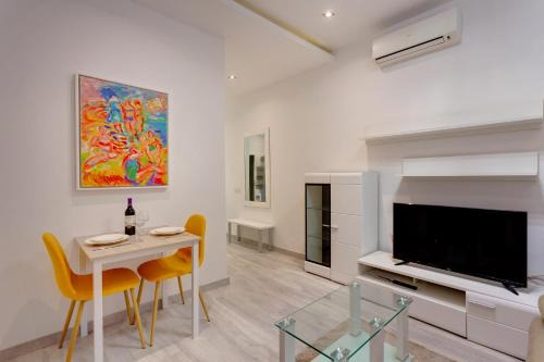 Modern Apartment 20 meters from the Promenade