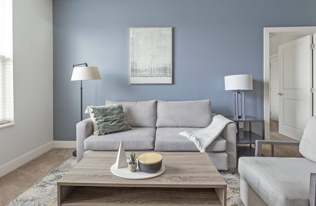Modern Apartment in Prime Location (ID8146X6)