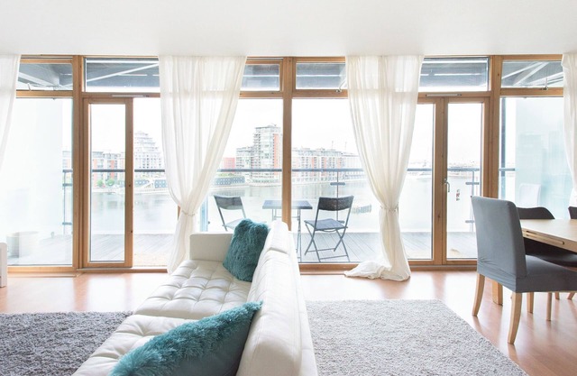 Moderno y brillante | East London Dockside Apartment | Centro ExCel | Aeropuerto de la ciudad