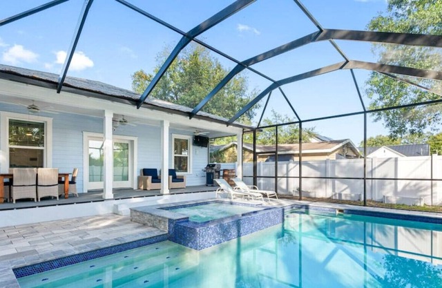 Modern Bungalow - Private POOL and SPA
