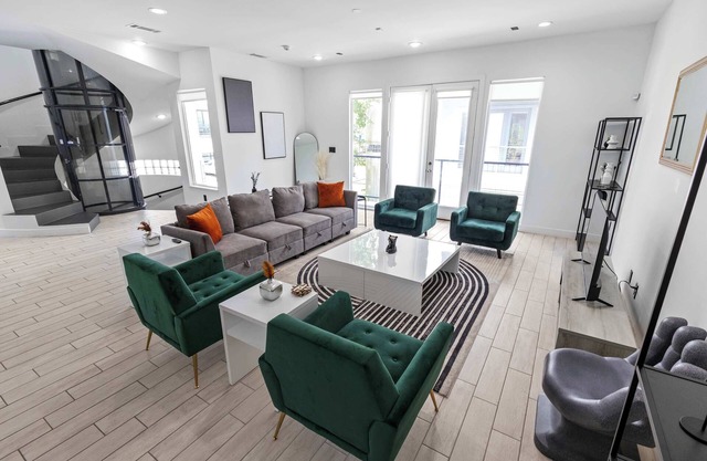 Modern Exec Retreat | Near Med Center + Garage