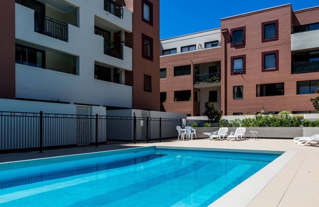 Modern, Executive Apartment near Newtown