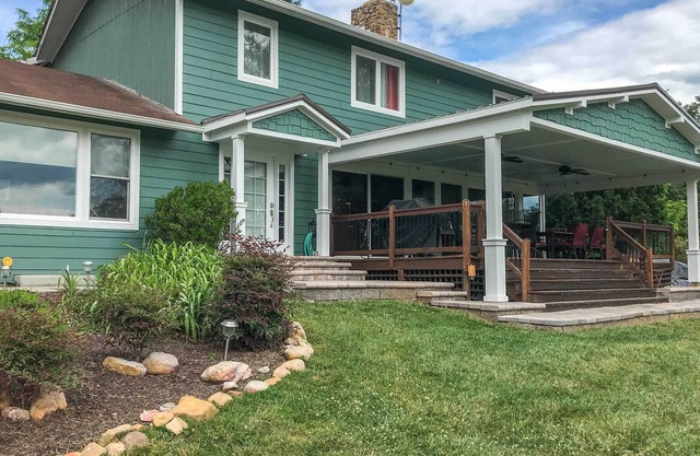 ¡Moderno hogar de Hiwassee con vistas al lago y Mtn!