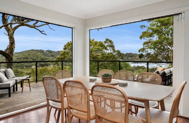 Modern Holiday Home Close to Whale Beach With Stunning Views of Pittwater