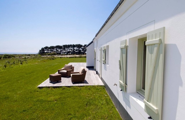 Casa moderna con jardín y wifi en Locmaria