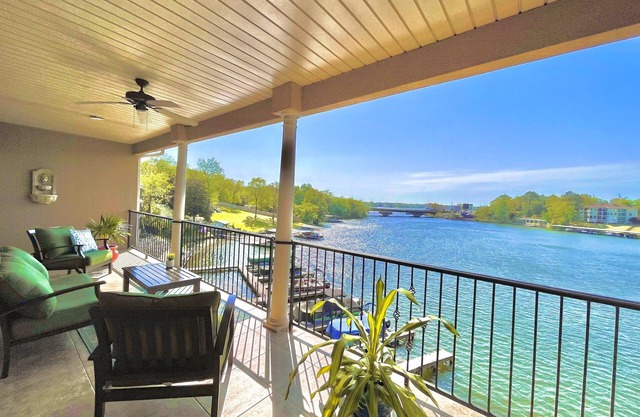 Lake Hamilton Condo w / 180 ° Lakefront View-Main Channel, ubicación central