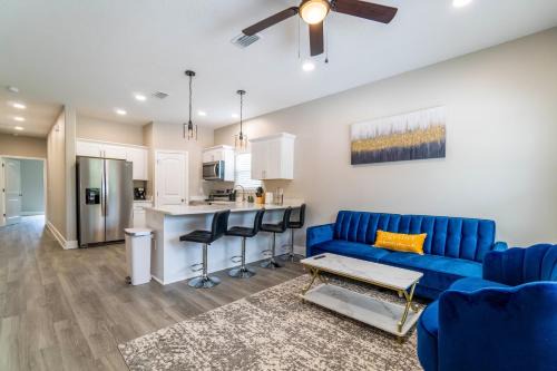 Modern Luxury NEW BUILT Duplex in Pensacola EV charger