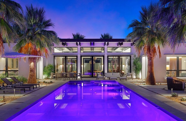 'Modern Mesa' Private1/2 Acre Palm Springs Estate