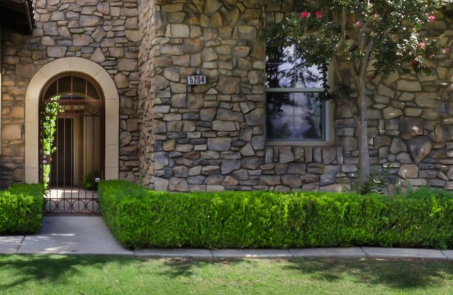 MODERN RETREAT Prime location, Golf