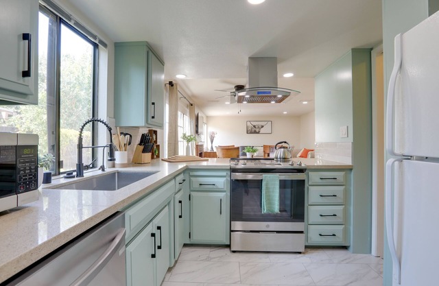Modern Sacramento Townhome w/ Patio!