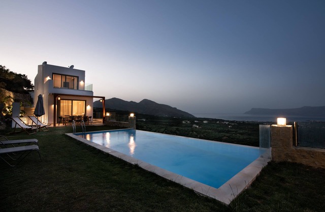 Modern style Villa Cielo with Infinity Pool in Gramvousa near Balos - Falasarna