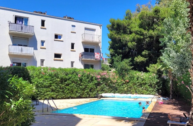 Canet-en-Roussillon - T3 moderno con piscina, garaje y cerca de la playa