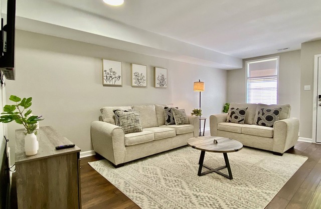Modern Townhome w/ Balcony Walk to FUSE Stadium