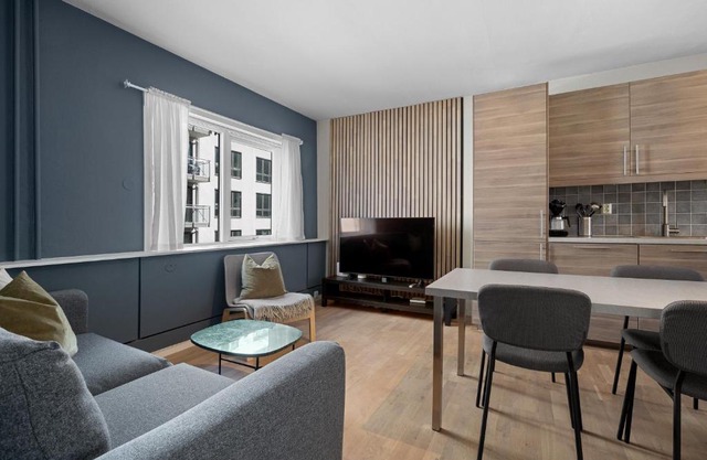 Modern - Work friendly - Quiet area
