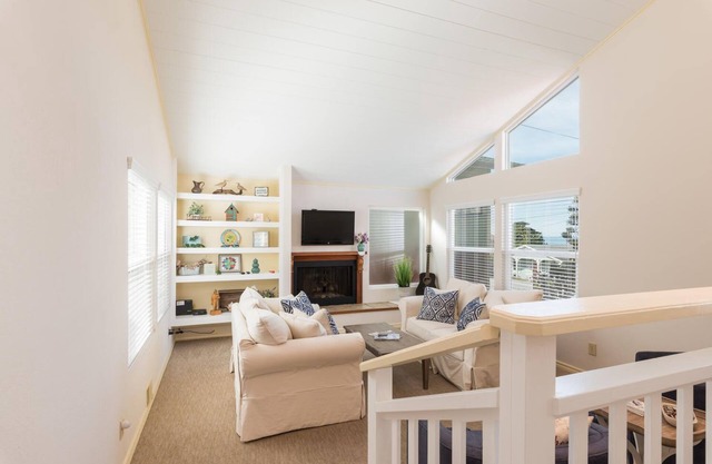 Month long-Cottage on Hastings #PH60