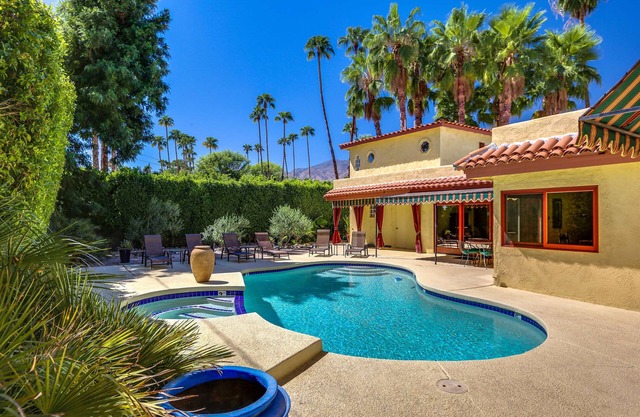VILLA DE LA PISCINA MARROQUÍ DEL MEDIO SUR ID PS 106