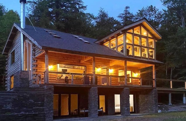 Montaña Casa de Tenis cerca de Hunter