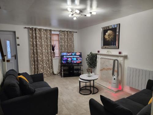 My Holiday Home -2 Bed -Free Parking