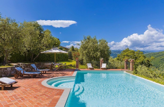Villa en Monsummano Terme con 7 habitaciones, capacidad 19