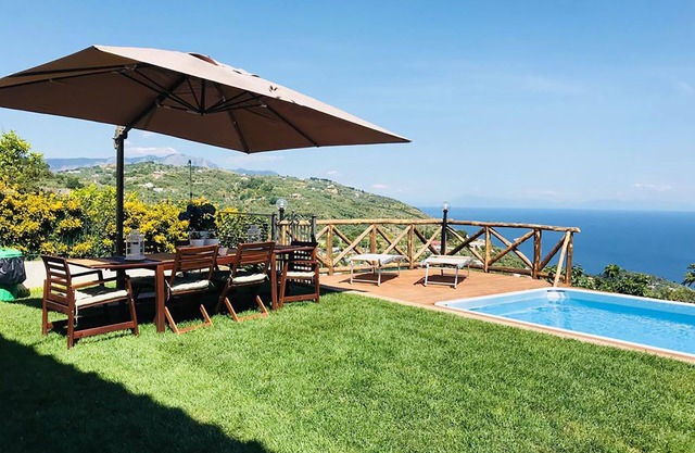 Villa en Massa Lubrense con 4 habitaciones, capacidad 8