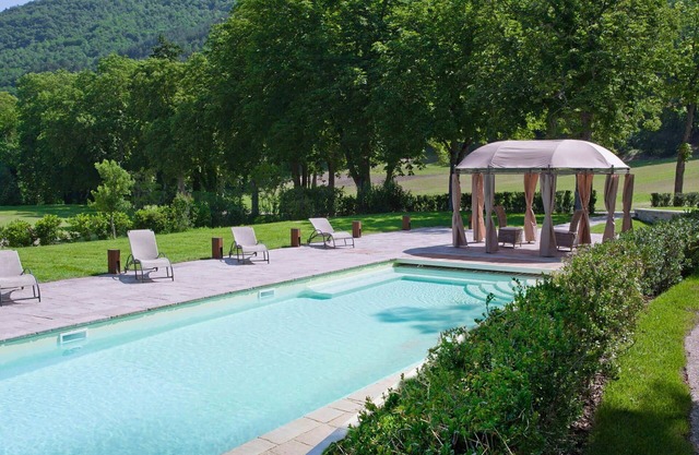 Villa en Gubbio con 10 habitaciones, capacidad 20
