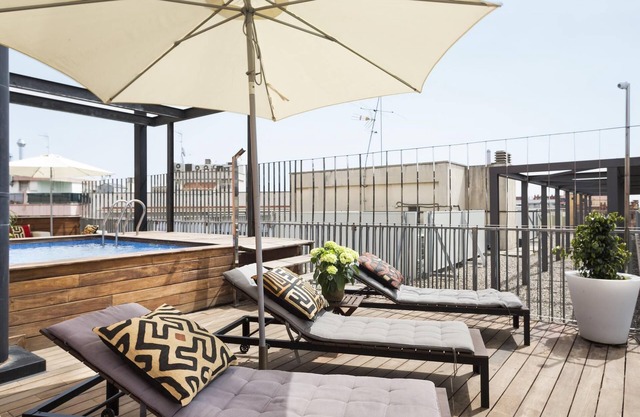 My Space Barcelona 6 Apart. con piscina cerca de la Catedral hasta 48 pax