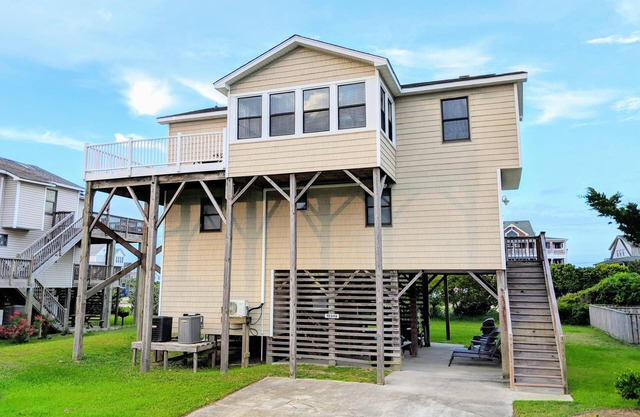 Nags Head, vista al mar, pasos de la playa, jacuzzi, COMIDA COMPLETA