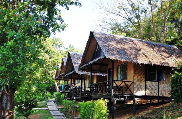 Naiya Beach Bungalow
