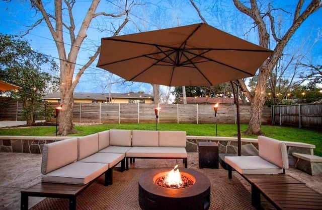 Navigate Stays Outdoor Oasis The Austin Experience