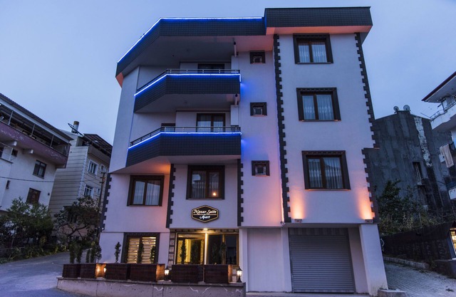 Nazar Suite Apart