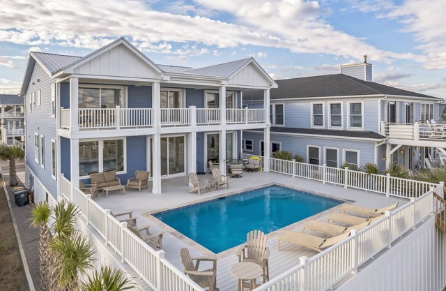 Brand NEW luxury oceanfront, panoramic ocean views,8 bedrooms, private pool