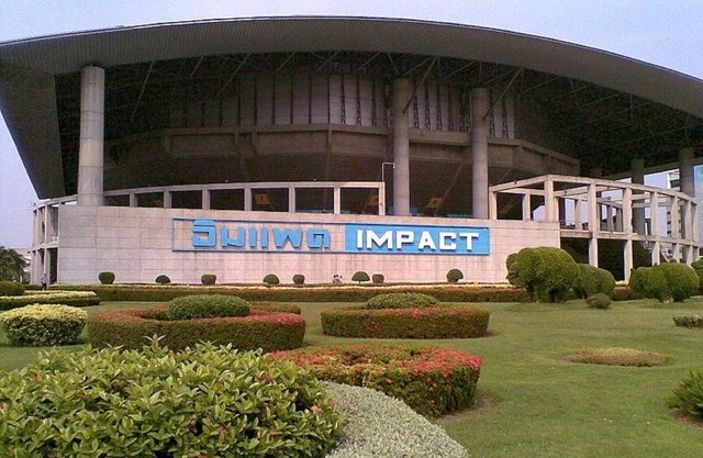 Cerca de Impact Challenger Bangkok Tailandia puede caminar