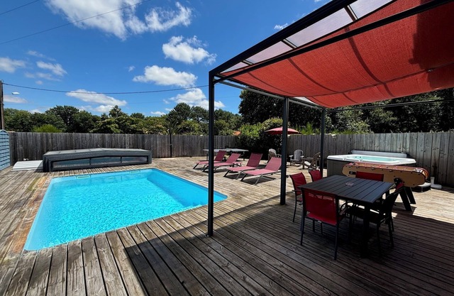Cerca de soulac / mer Casa para 8 personas con piscina cubierta climatizada, jacuzzi