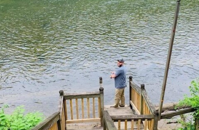 Near WCU~Fire Pit~Hot Tub~Game Room~River Front!