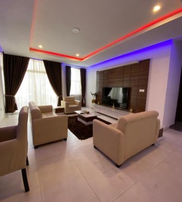 Neatly furnished 3-Bedroom Apartment