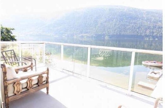 Nelson Lake House