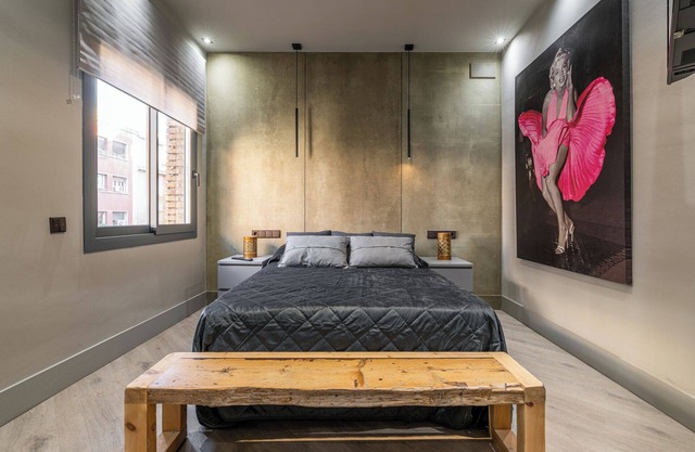 APARTAMENTO NEO RÚSTICO CERCA DE LA SAGRADA FAMILIA