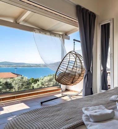 Nest luxury apartment