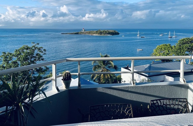 New apartment, 180° sea view, direct from the Datcha beach