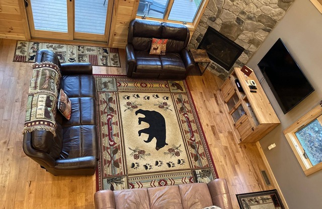 A estrenar Back Lake Waterfront Cabin!