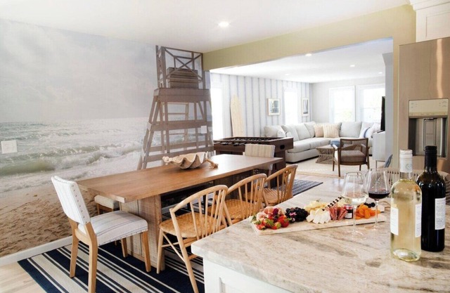 New Build~Spacious, Outdoor Lounging, Newport 4mi