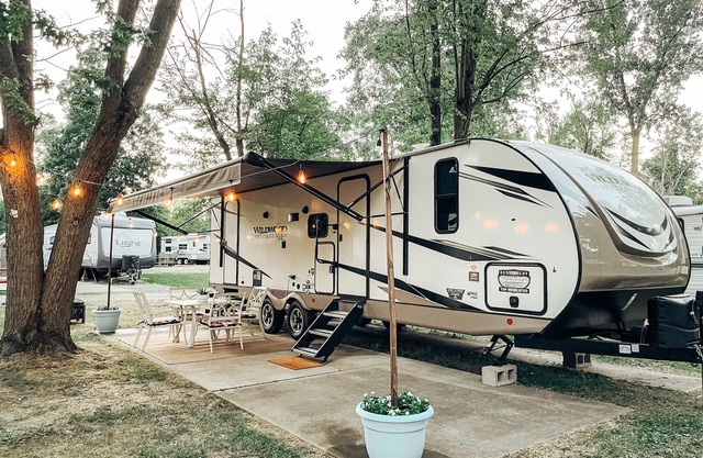 NEW! Clementine's at the Lake--Camping Oasis